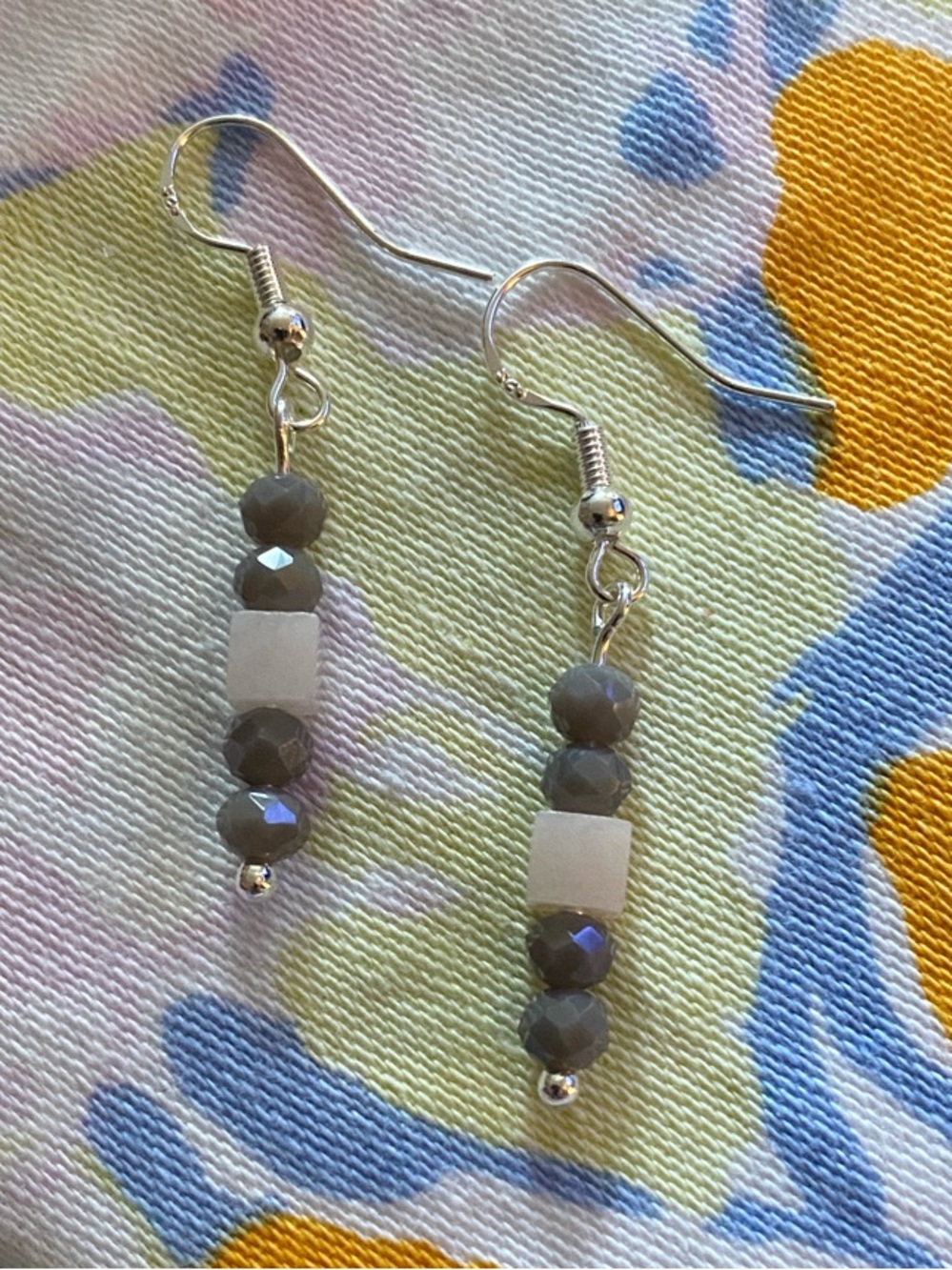 Good Vibes Only 😎 Gray Bead Drop Earrings with square AGATE stone earrings!